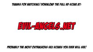 Blonde teen Angel Smalls gets double anal👌 fucked in a hot gangbang!